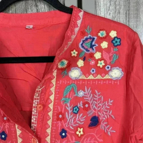 Coruja Embroidered Top Tunic Red Color 3/4 Sleeves Popover Scalloped Hem Sz M - Picture 7 of 8